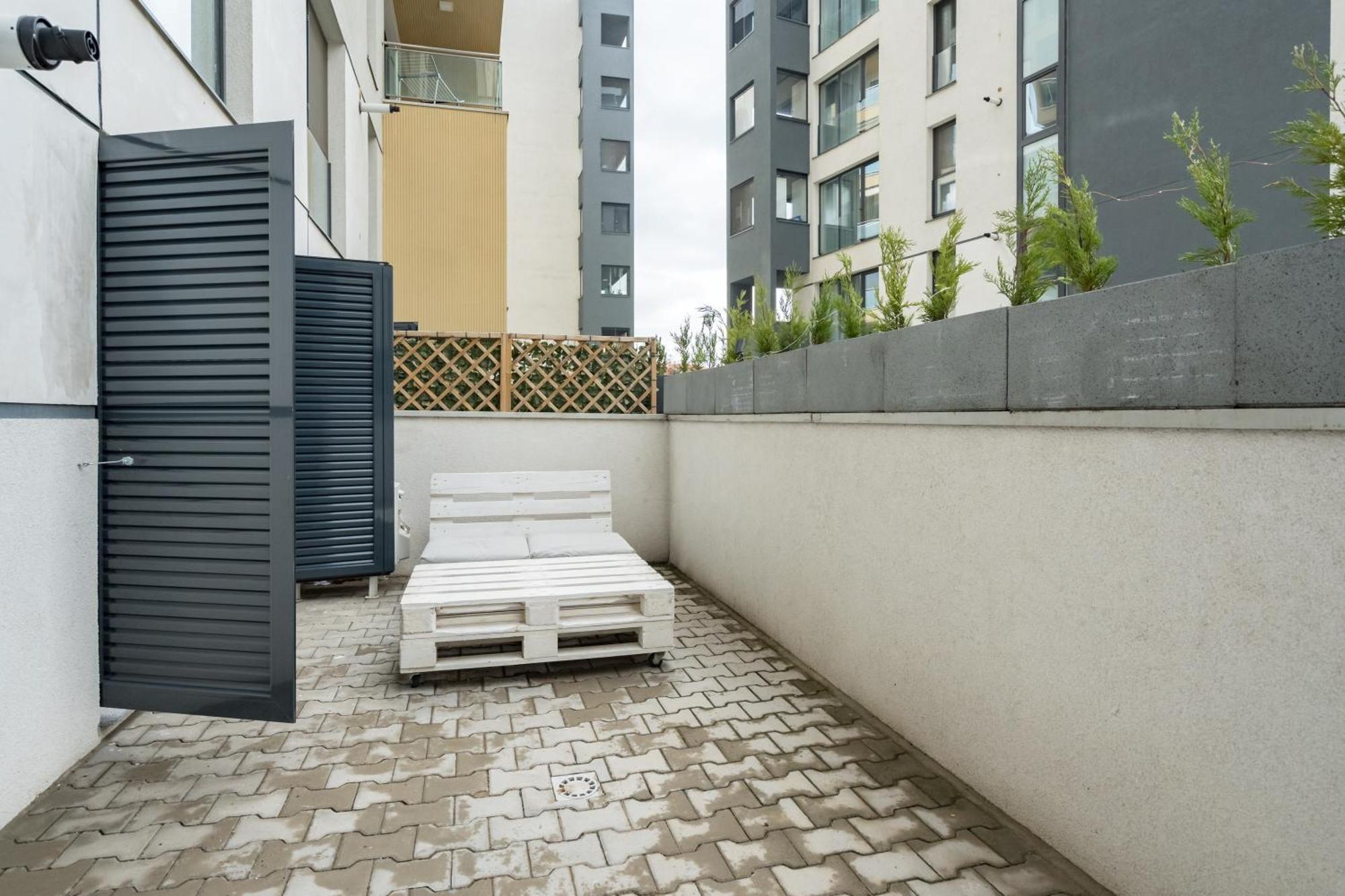 Papini'S Apartment -Apartment With Big Terrace Bukarest Exterior foto